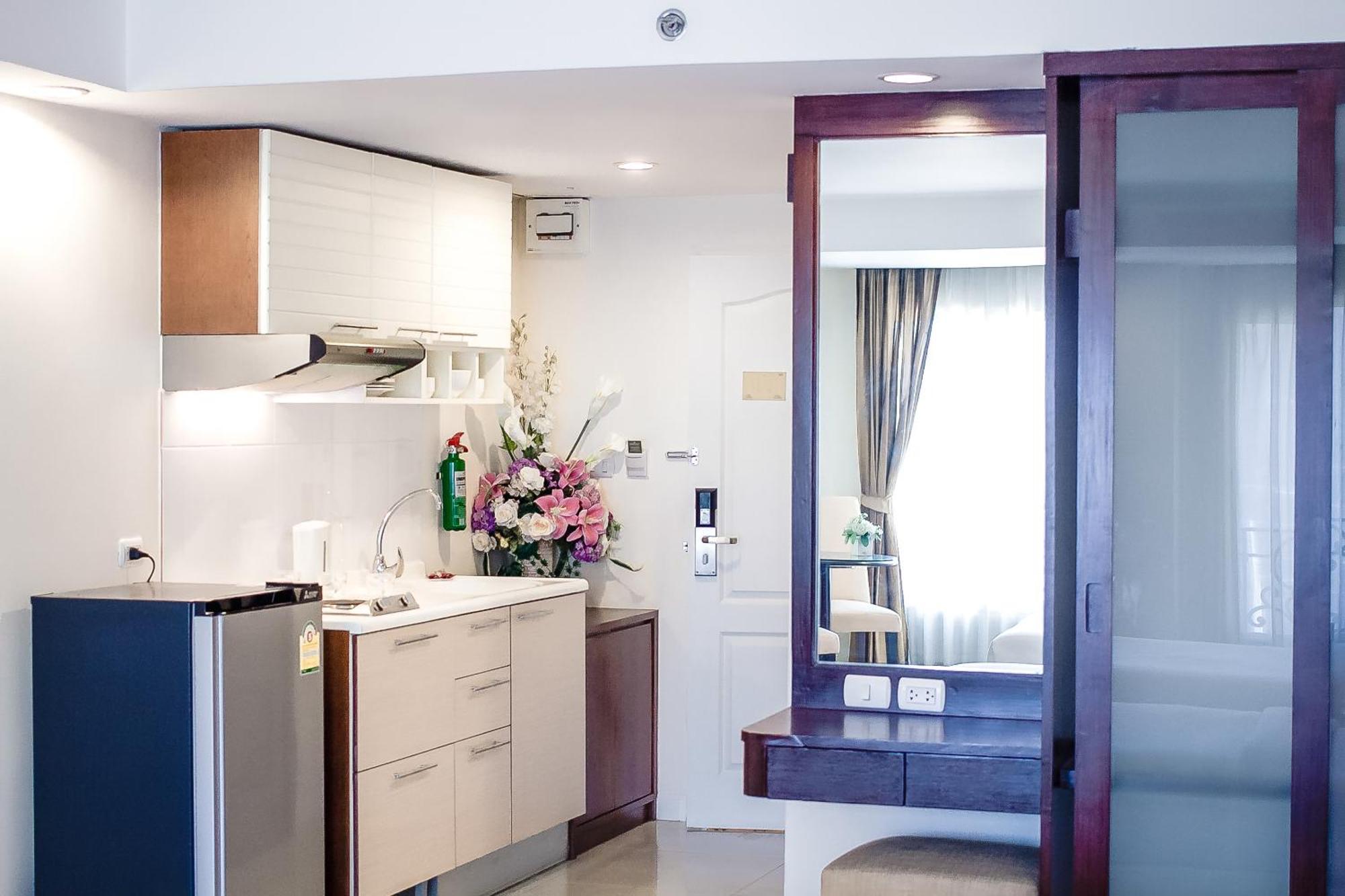 Romance Hotel Bangna Bangkok Dış mekan fotoğraf