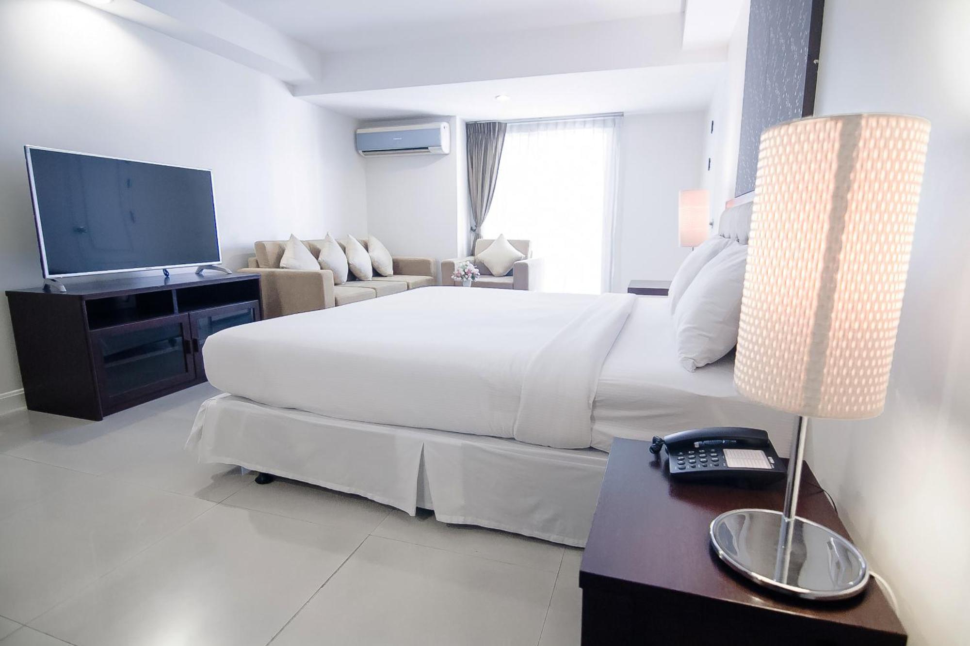 Romance Hotel Bangna Bangkok Dış mekan fotoğraf