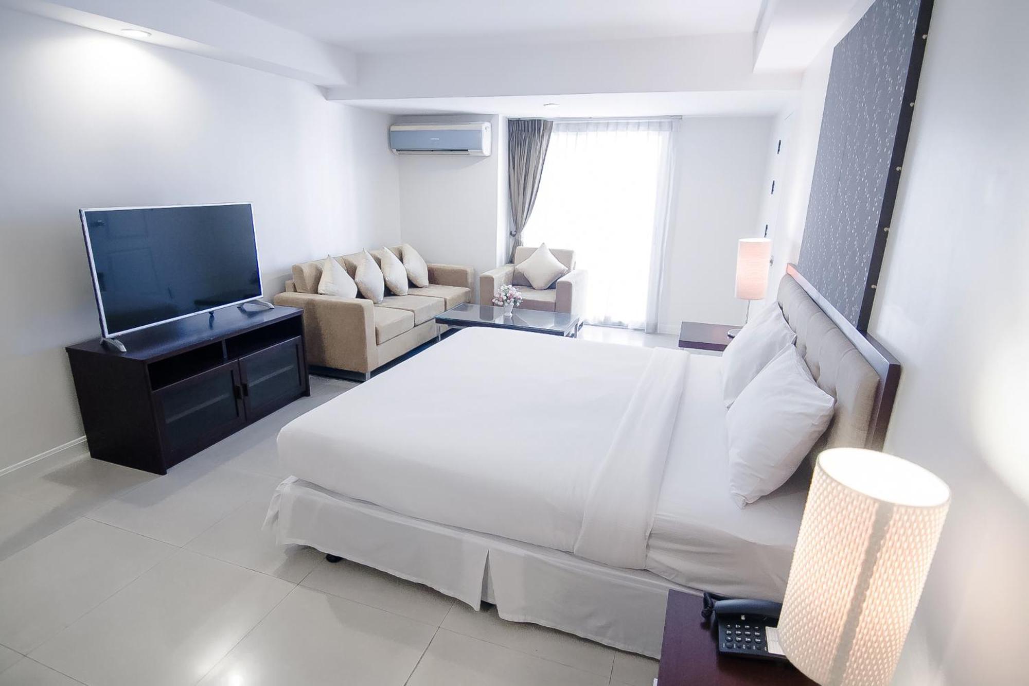 Romance Hotel Bangna Bangkok Dış mekan fotoğraf