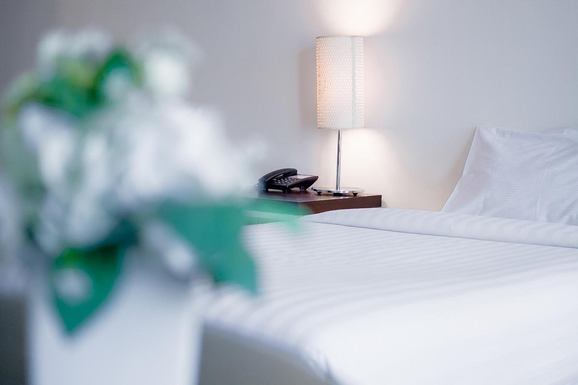 Romance Hotel Bangna Bangkok Dış mekan fotoğraf