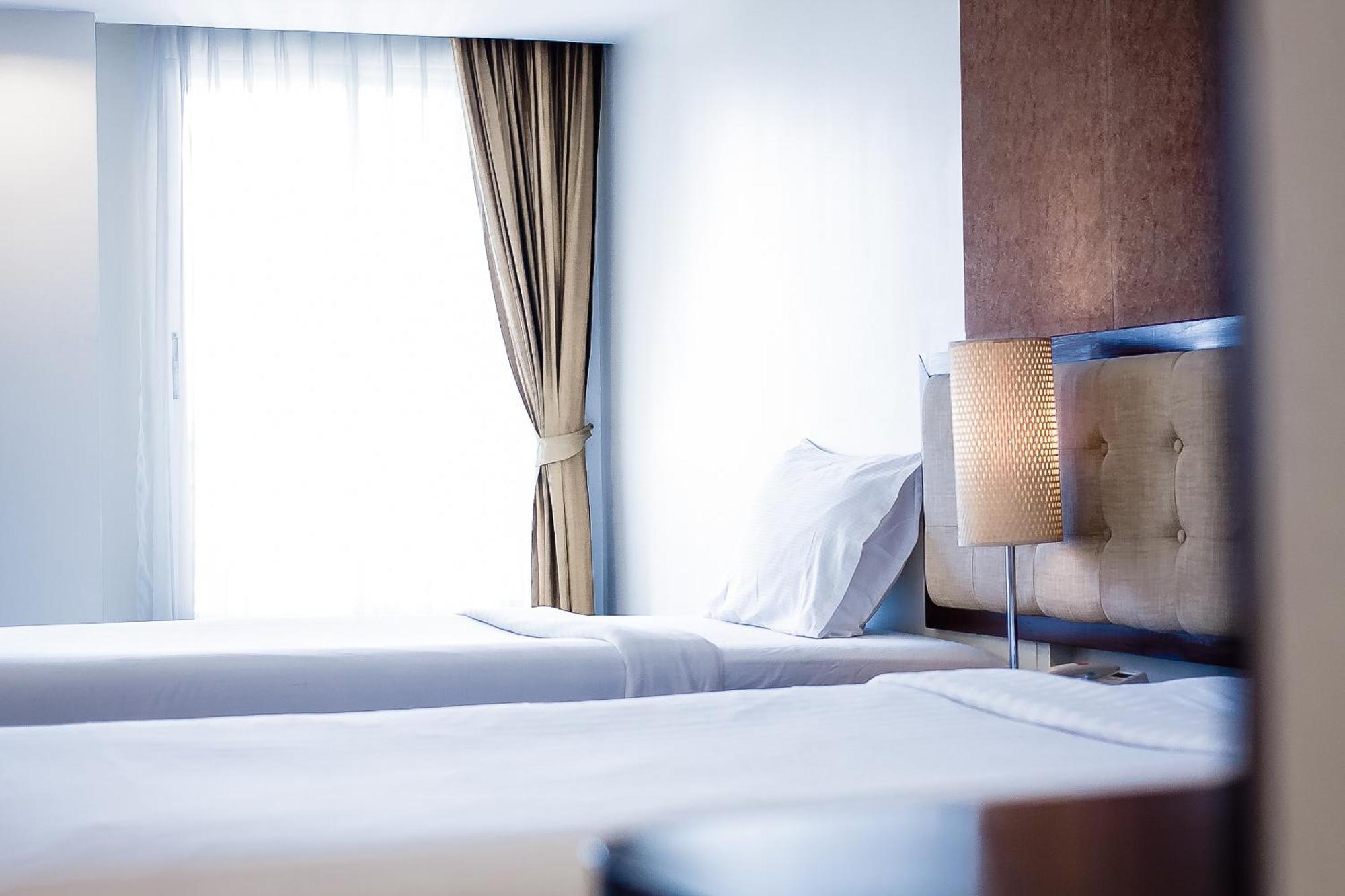 Romance Hotel Bangna Bangkok Dış mekan fotoğraf