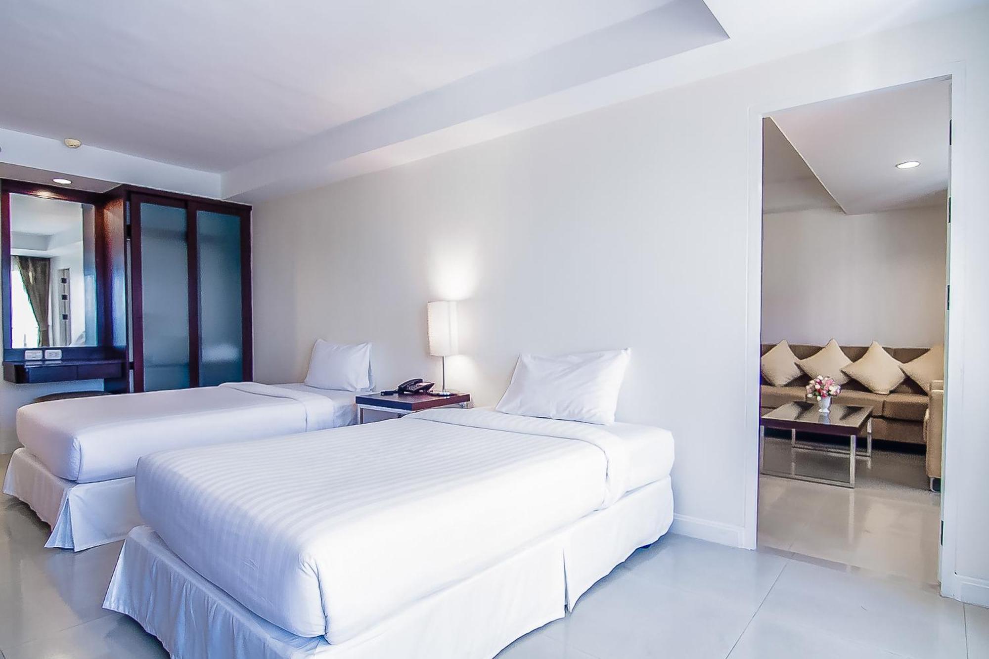 Romance Hotel Bangna Bangkok Dış mekan fotoğraf