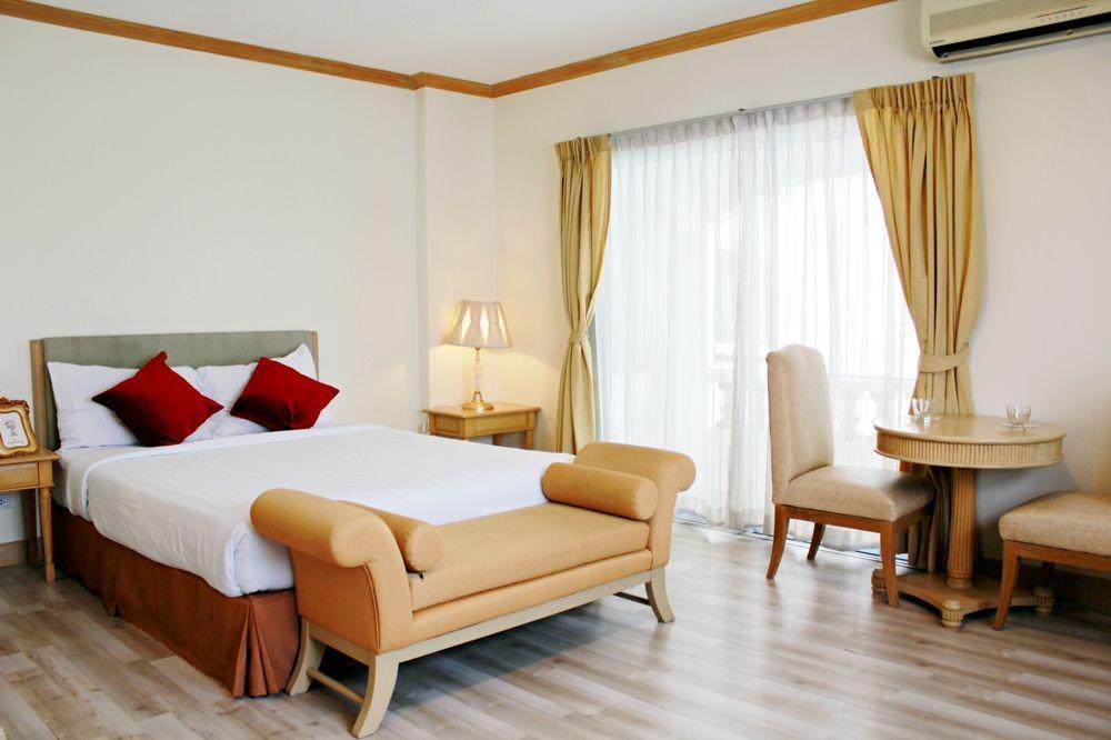 Romance Hotel Bangna Bangkok Dış mekan fotoğraf
