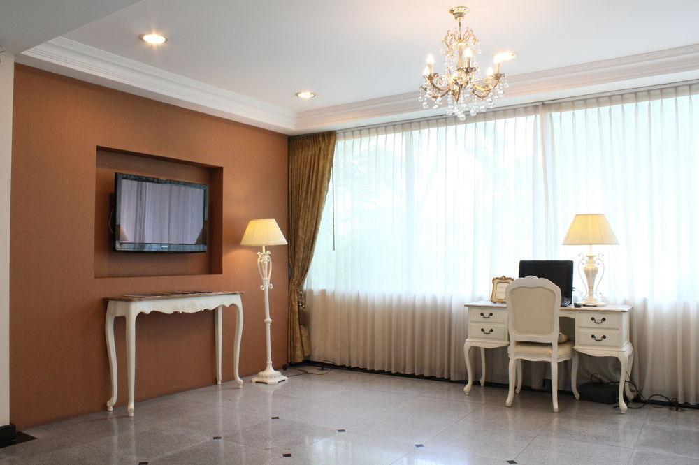 Romance Hotel Bangna Bangkok Dış mekan fotoğraf